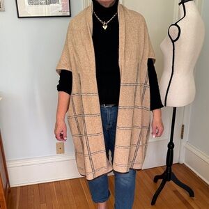 St. John Collection Tan Plaid Poncho/sweater